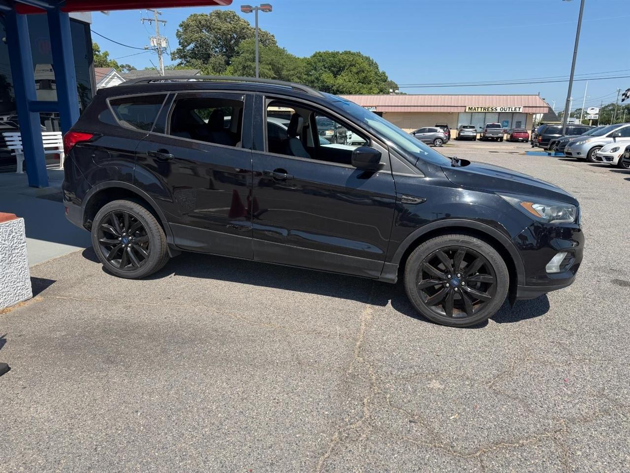 Ford Escape SE FWD 2019