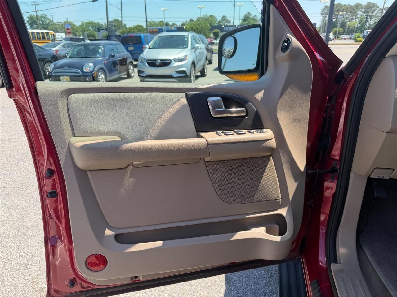 Ford Expedition Eddie Bauer 4.6L 2WD 2004