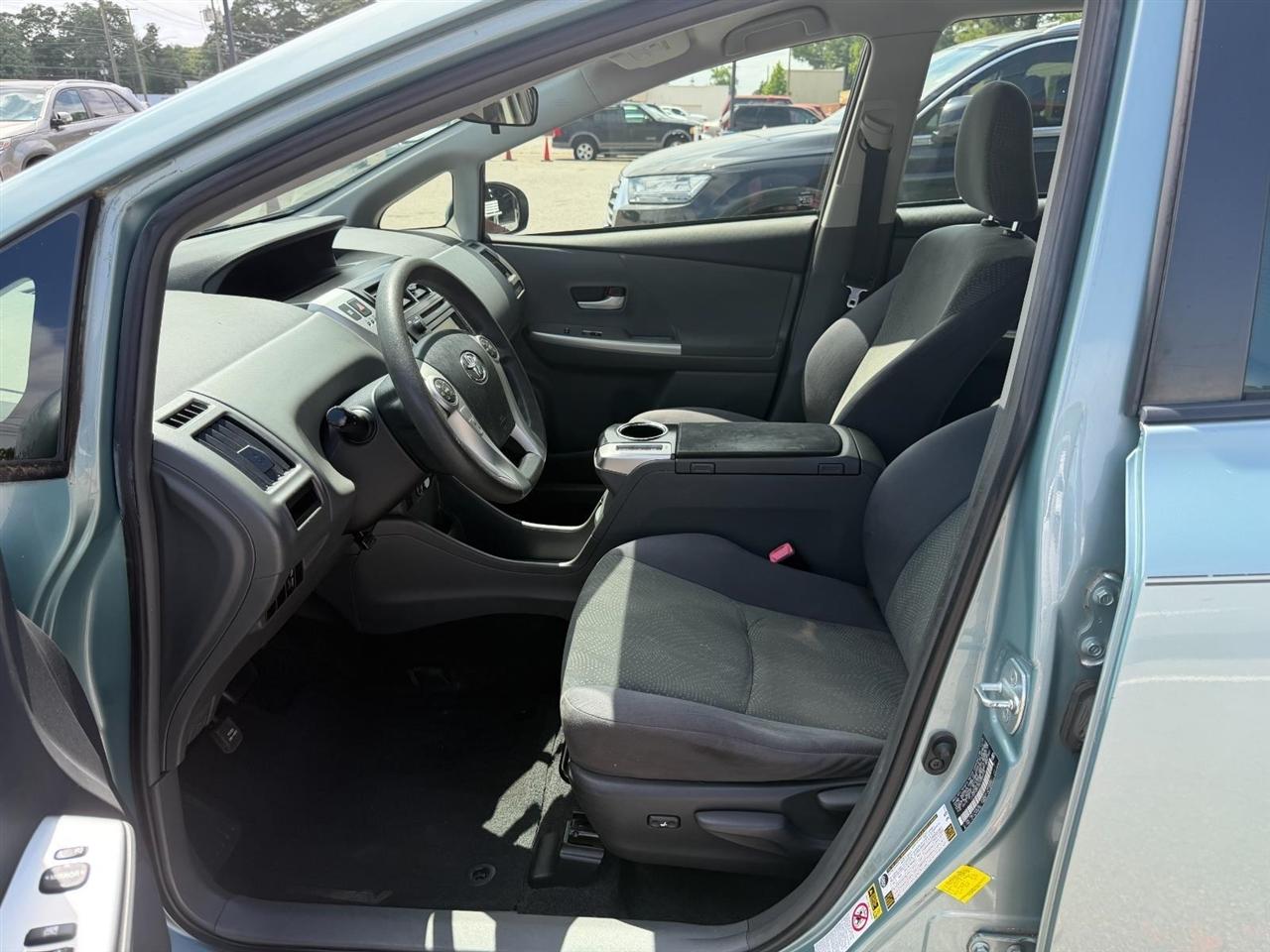 Toyota Prius V Two 2014