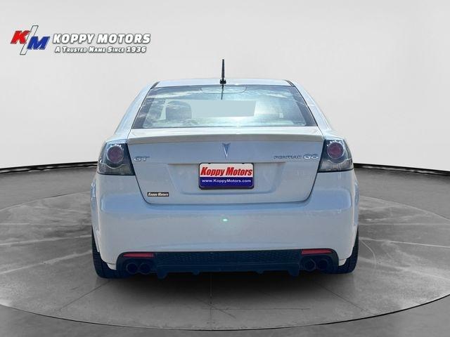 Pontiac G8  2009
