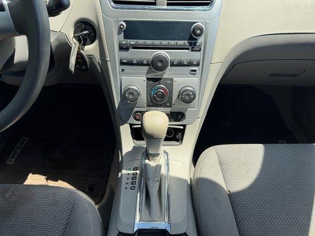 Chevrolet Malibu  2012