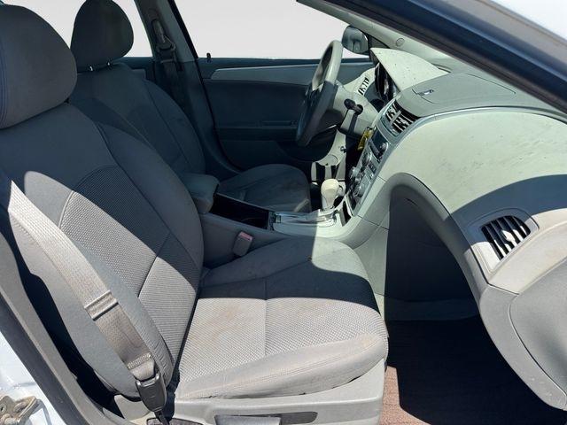 Chevrolet Malibu  2012