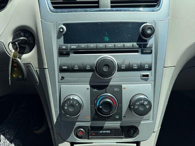 Chevrolet Malibu  2012