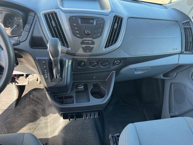 Ford Transit  2015