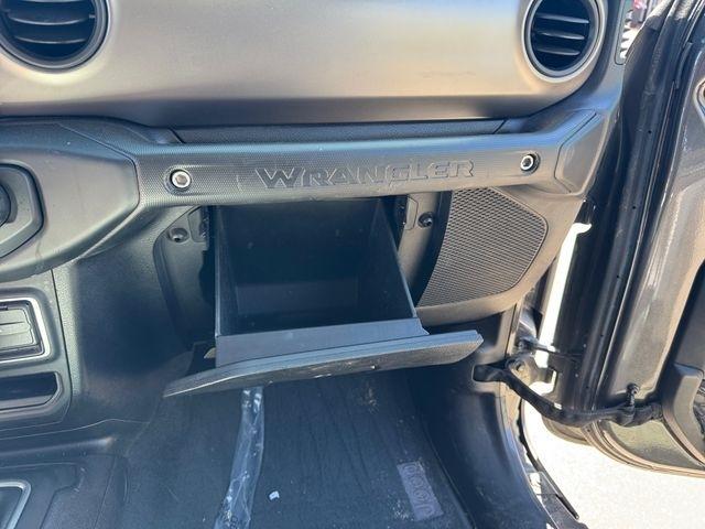Jeep Wrangler  2018
