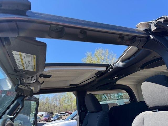 Jeep Wrangler  2018