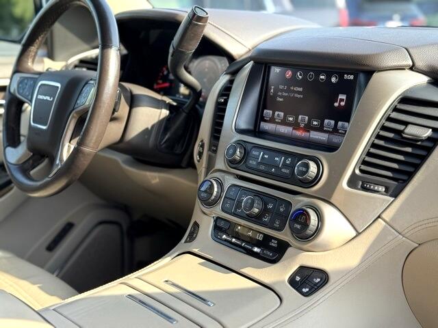 2016 Gmc Yukon Denali photo 18