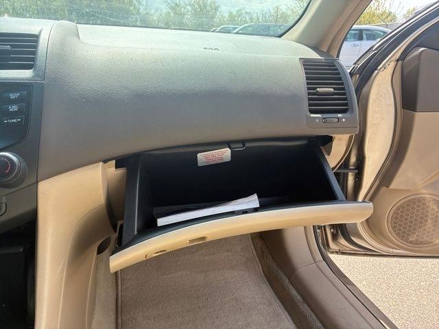 Honda Accord  2005
