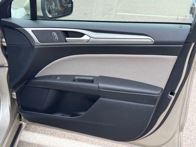 Ford Fusion Hybrid  2018