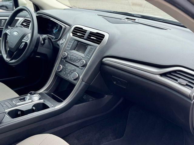 Ford Fusion Hybrid  2018