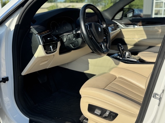BMW 6-Series Gran Turismo  2019