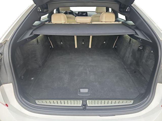 BMW 6-Series Gran Turismo  2019