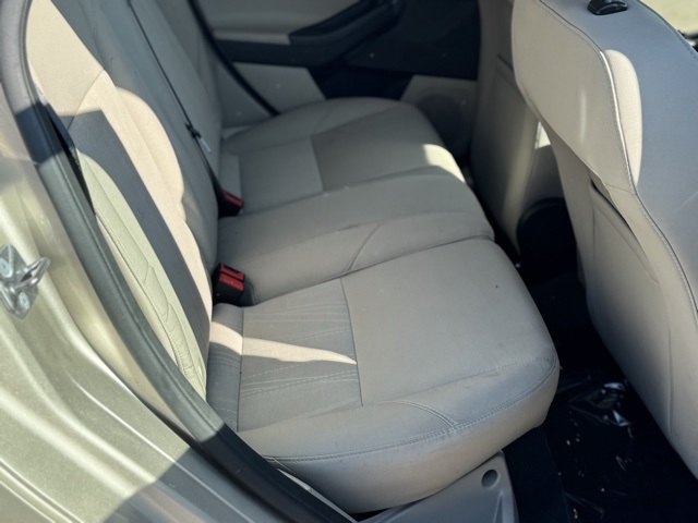 2017 Ford Focus SE photo 12