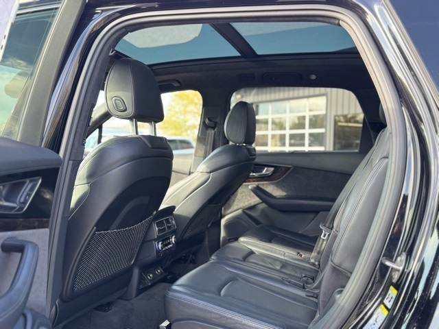 Audi Q7  2017 Audi Q7  2017