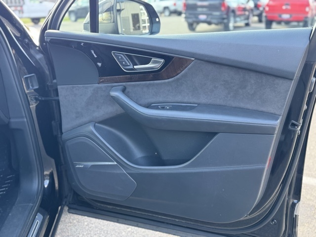 Audi Q7  2017 Audi Q7  2017