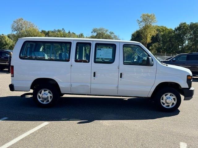 Ford Econoline  2010