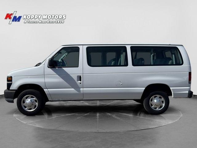 Ford Econoline  2010