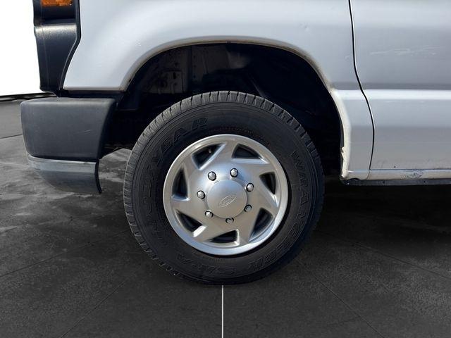 Ford Econoline  2010