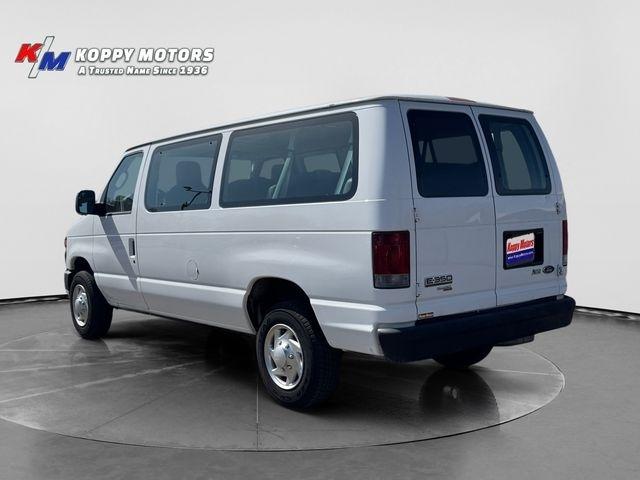 Ford Econoline  2010