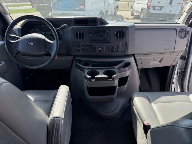 Ford Econoline  2010