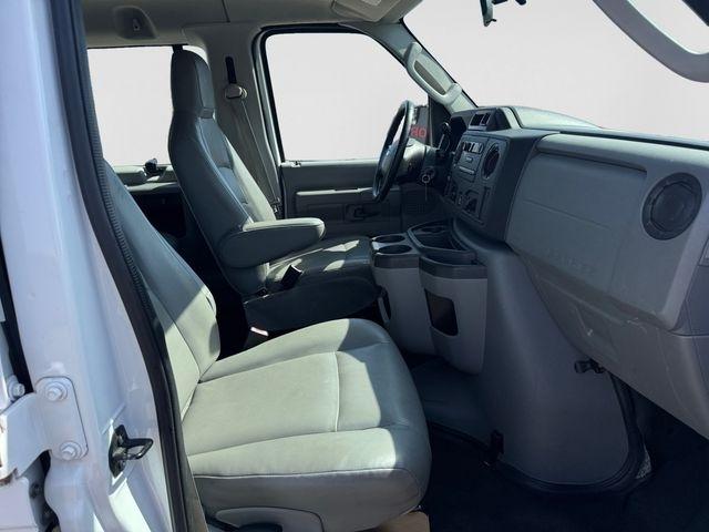 Ford Econoline  2010