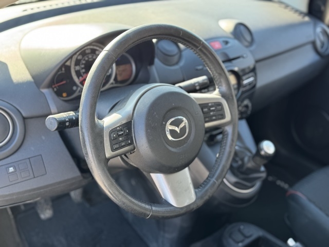Mazda MAZDA2  2013