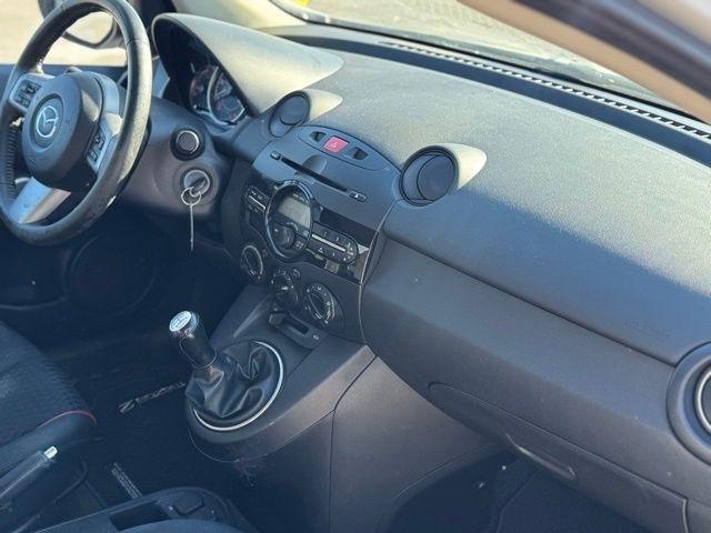 Mazda MAZDA2  2013