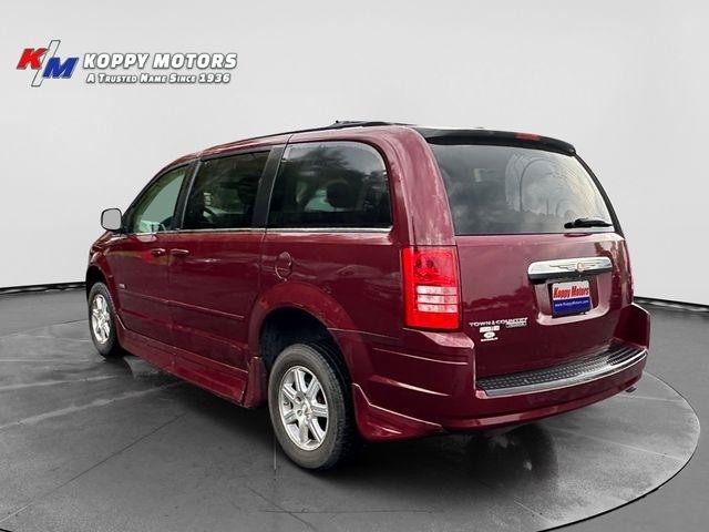 Chrysler Town & Country  2008