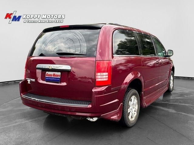 Chrysler Town & Country  2008