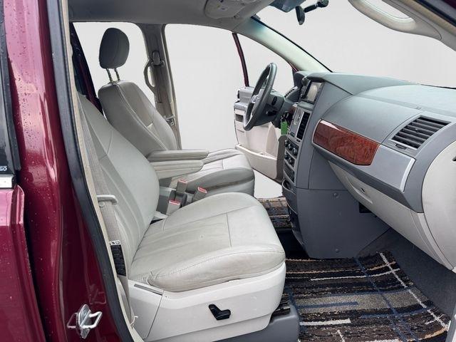 Chrysler Town & Country  2008