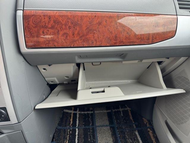 Chrysler Town & Country  2008