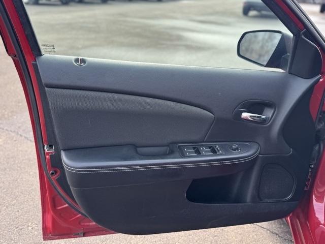 Dodge Avenger SE 2012