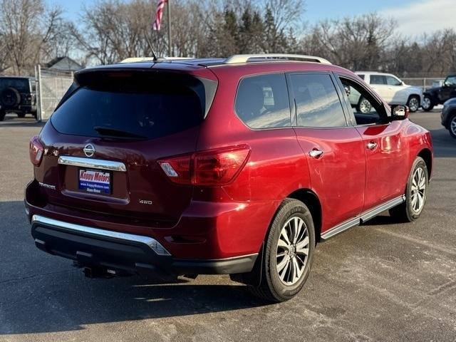 Nissan Pathfinder  2018