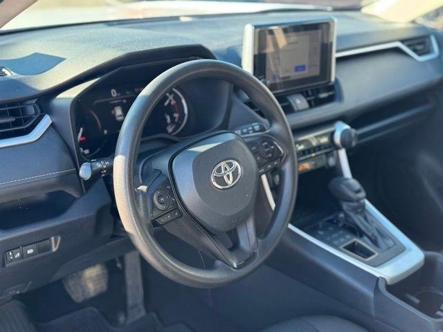Toyota RAV4  2023