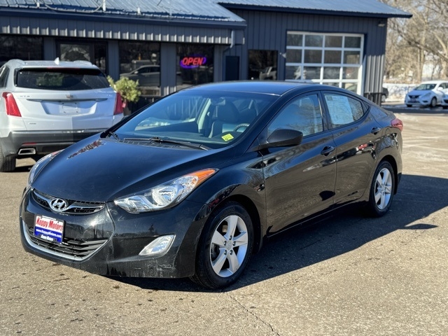 Hyundai Elantra  2013