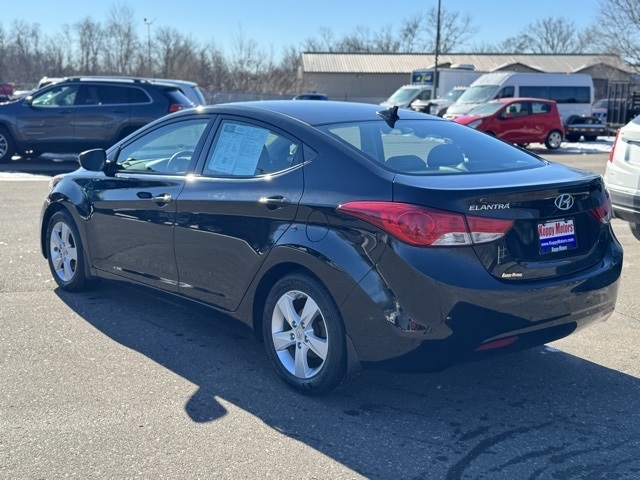 Hyundai Elantra  2013