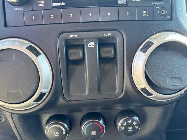 Jeep Wrangler  2012