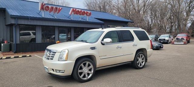Cadillac Escalade  2010