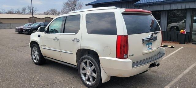 Cadillac Escalade  2010