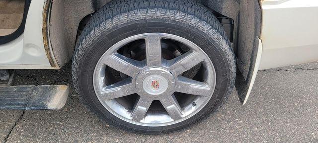 Cadillac Escalade  2010