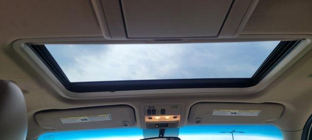 Cadillac Escalade  2010