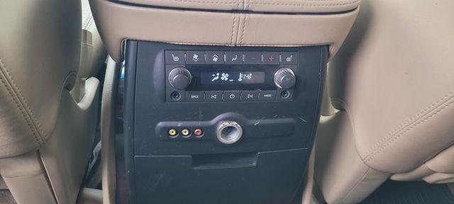 Cadillac Escalade  2010