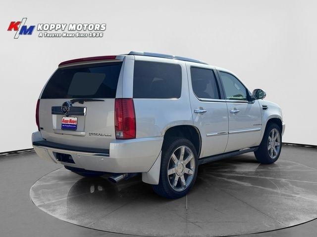 Cadillac Escalade  2010