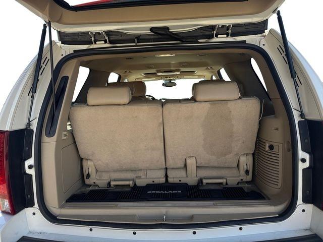 Cadillac Escalade  2010