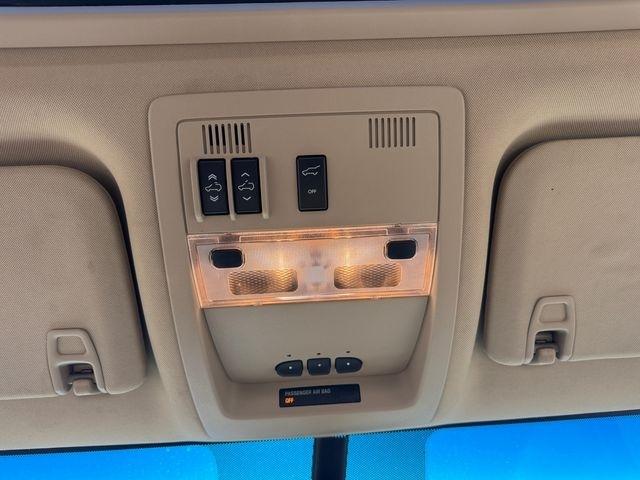 Cadillac Escalade  2010