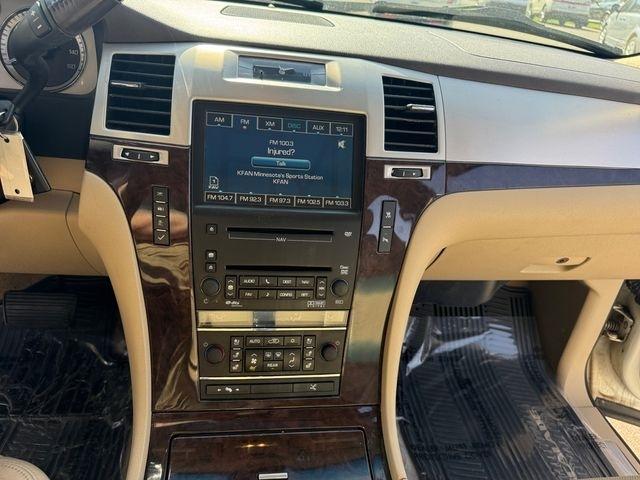 Cadillac Escalade  2010