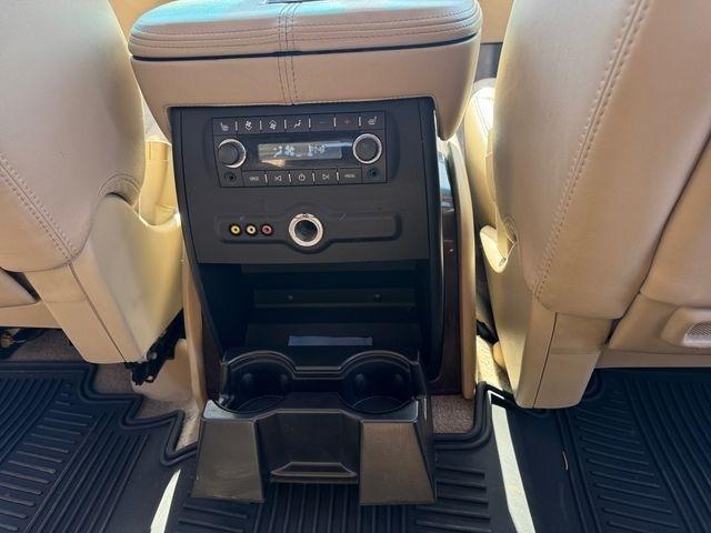 Cadillac Escalade  2010