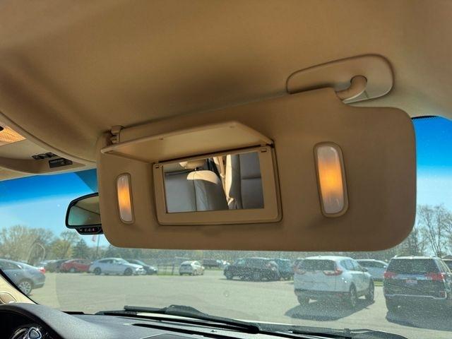 Cadillac Escalade  2010