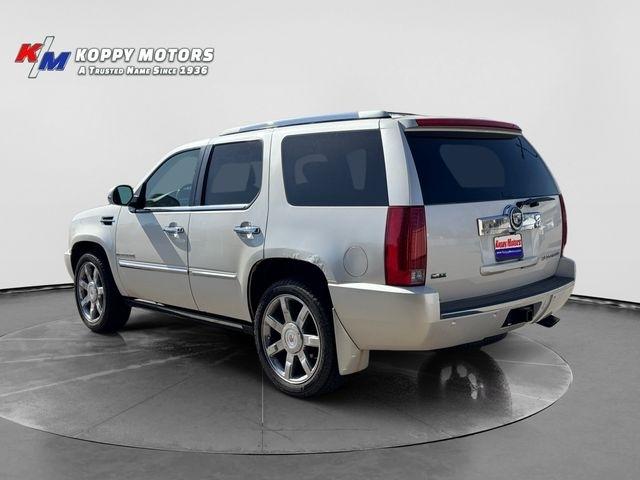 Cadillac Escalade  2010