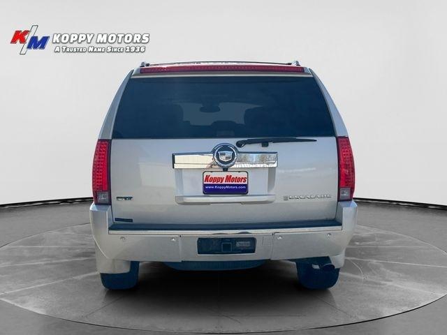 Cadillac Escalade  2010